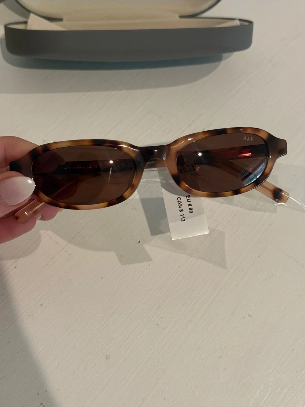 Abercrombie & Fitch Tortoiseshell Oval Sunglasses with Brown Lenses